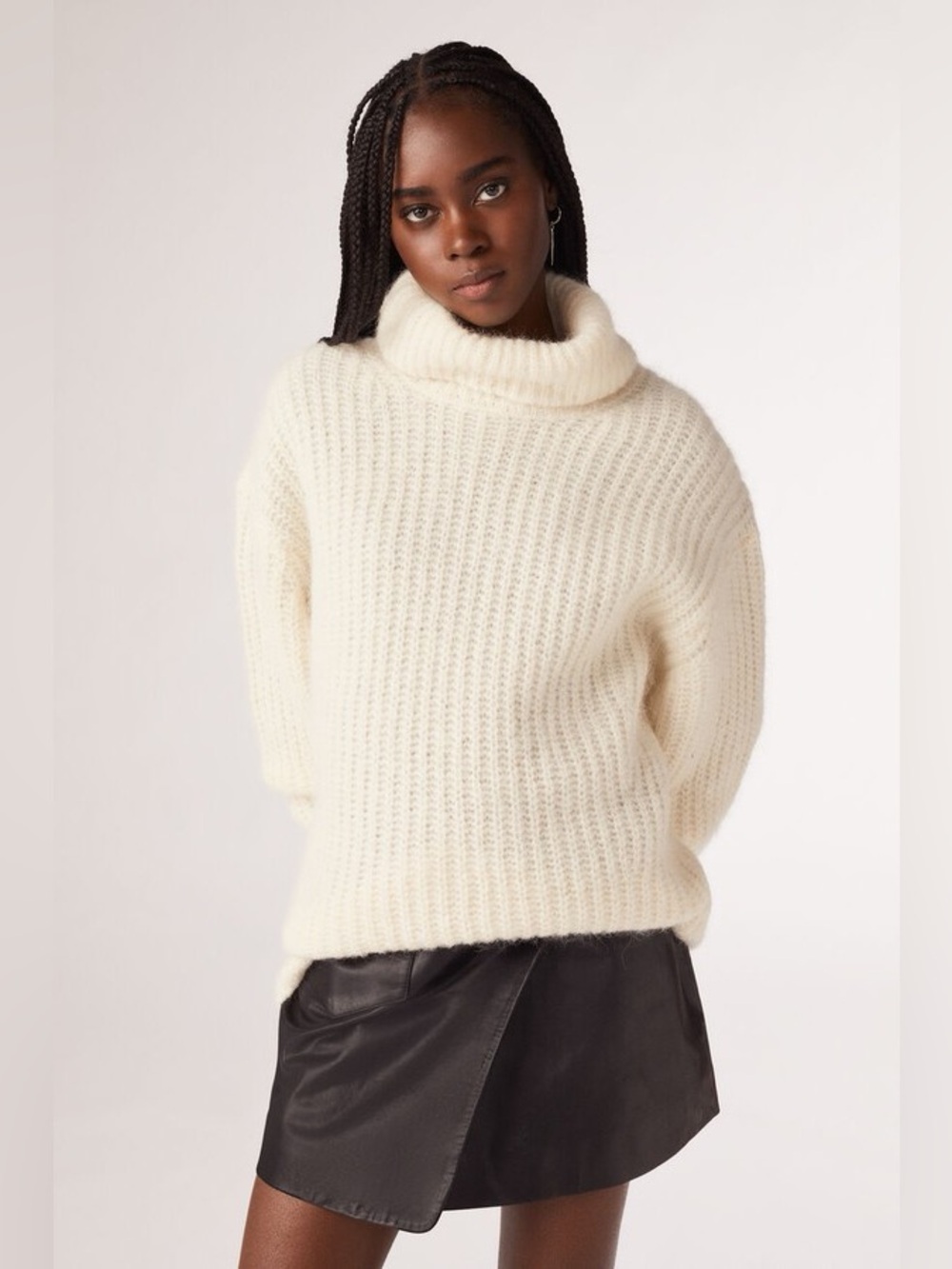 BA&SH Pull Bero Turtleneck Oversize Alpaca-Blend Sweater - Ecru